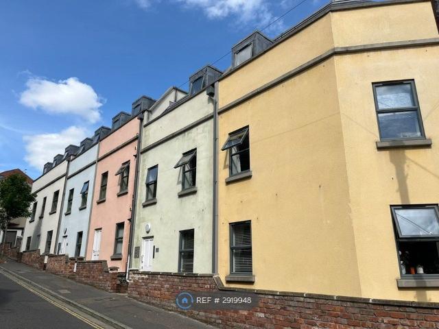 Horfield Road, Bristol BS2, 2 bed flat to rent, £1,580 pcm | PrimeLocation