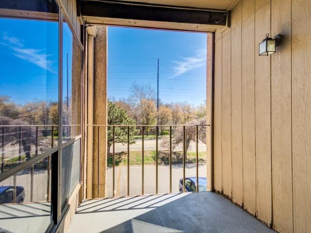 Horizons East 2 Bedroom Apartment for Rent at 505 N Rock Rd, Wichita, KS 67206