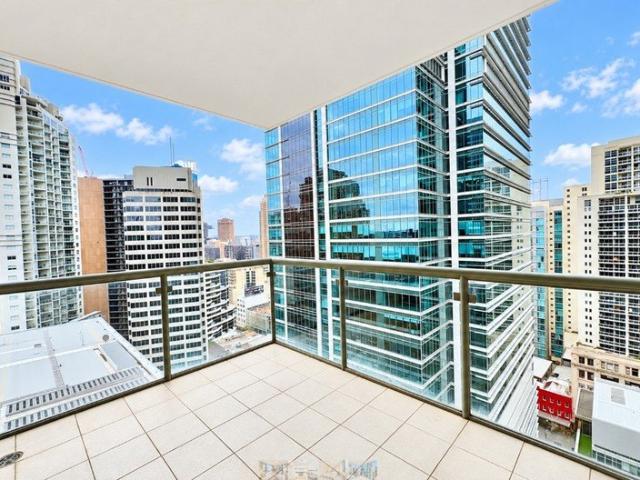 Horld Tower Spacious 1 bedroom Study Apt with 1 Car Sale