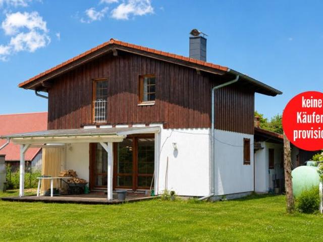 HORN IMMOBILIEN + Charmantes Einfamilienhaus in Hintersee am Stettiner Haff
