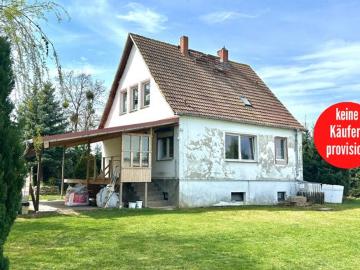 HORN IMMOBILIEN + Alleinlage gesucht? Einfamilienhaus, voll unterkellert in Gehren bei Strasburg