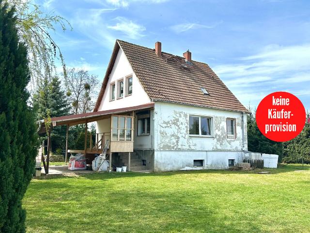 HORN IMMOBILIEN + Alleinlage gesucht? Einfamilienhaus, voll unterkellert in Gehren bei Strasburg
