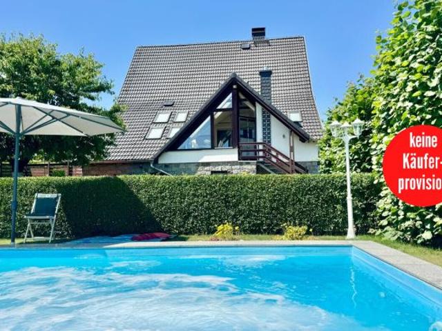 HORN IMMOBILIEN + Die Perle von Strasburg! Haus, Schwimmpool, Nebengebäude, 3 Kamine, 2 Garagen,EBK