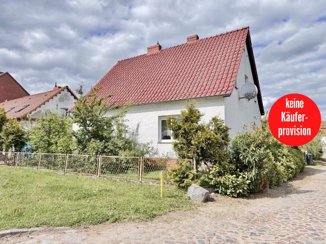 HORN IMMOBILIEN+Einfamilienhaus mit zwei Heizsystemen in Rossow zwischen Pasewalk und Löcknitz