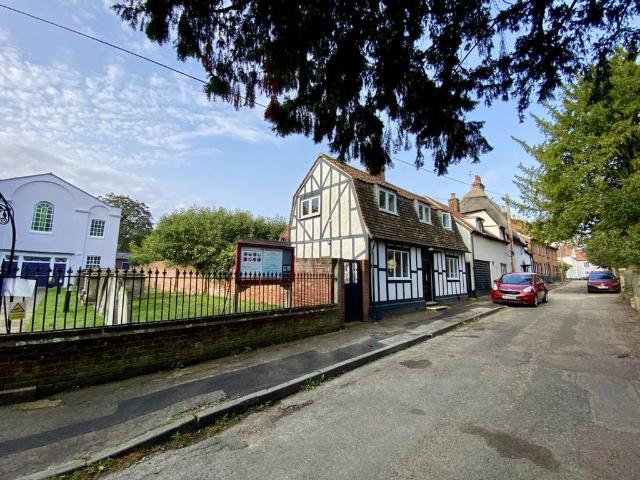 Horn Lane, Linton, CB21 4 bed detached house to rent £1,875 pcm £433 pw