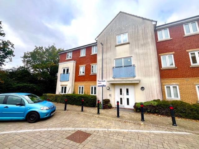Hornbeam Close, Bristol BS32, 2 bed flat to rent, £1,250 pcm | PrimeLocation