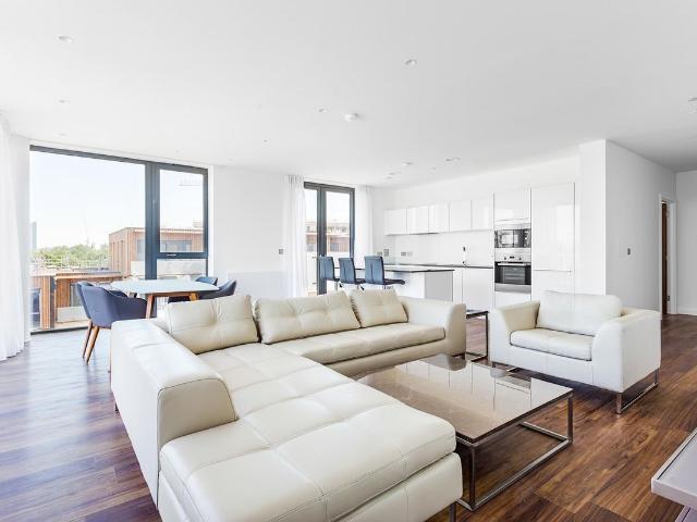 Hornbeam House, 22 Quebec Way, London SE16, 3 bed flat to rent, £4,333 pcm | PrimeLocation