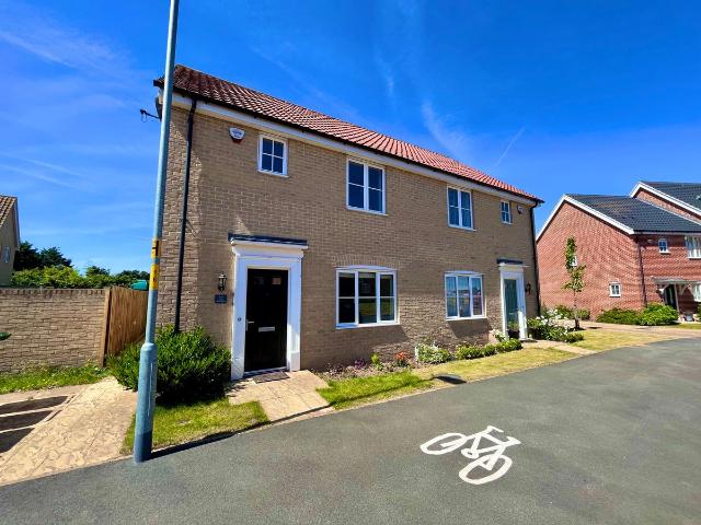 Hornbeam Road, North Walsham NR28, 3 bed semi detached house to rent, £1,300 pcm | PrimeLocation