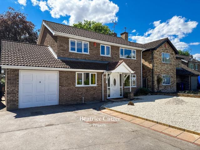 Hornbeam Road, Bury St. Edmunds IP28 3 bed detached house to rent £1,730 pcm £399 pw