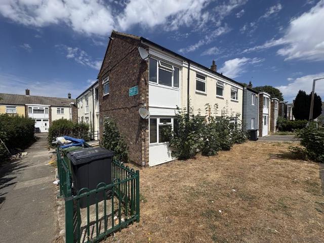 Hornbeams, HARLOW 2 bed flat to rent £1,450 pcm £335 pw