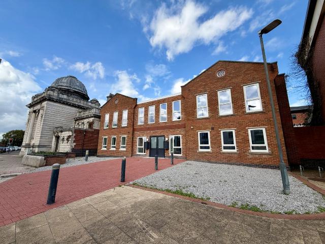Horninglow Street, Burton On Trent DE14, 1 bed flat to rent, £875 pcm | PrimeLocation