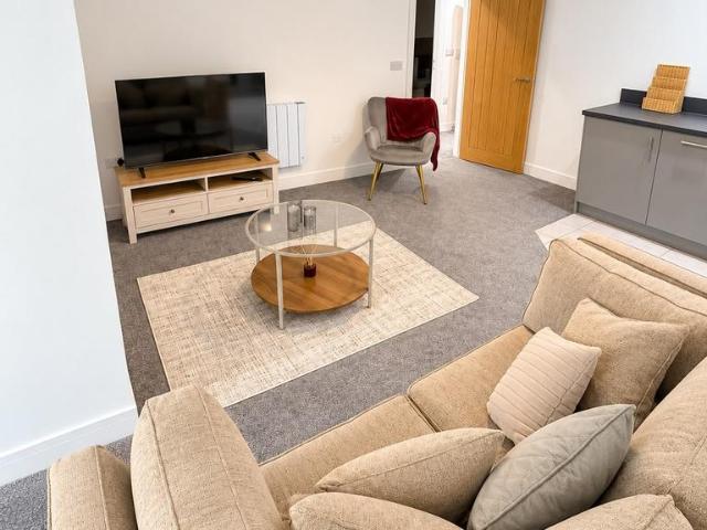 Horninglow Street, Burton On Trent, DE14 2 bed flat to rent £875 pcm £202 pw