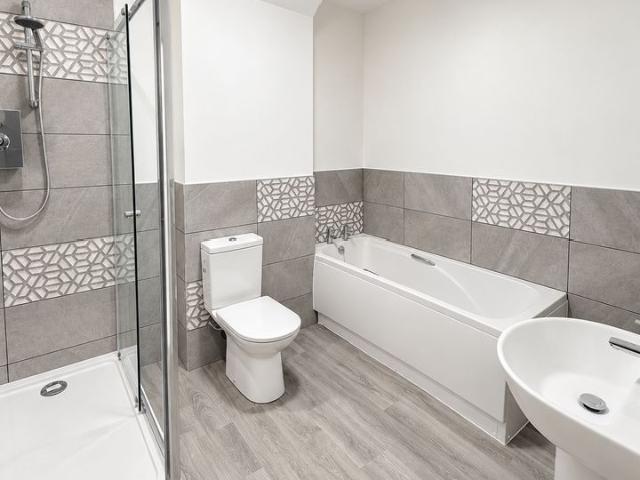 Horninglow Street, Burton On Trent DE14, 2 bed flat to rent, £950 pcm | PrimeLocation