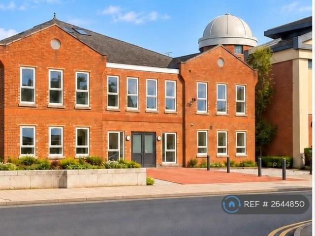 Horninglow Street, Burton Upon Trent. 3 bed flat to rent £950 pcm £219 pw