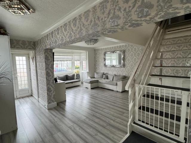 Horns Road, Ilford IG6 3 bed semi detached house to rent £2,350 pcm £542 pw