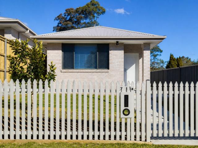 Hornsby, 71A Amor Street