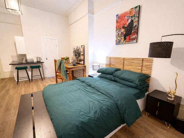 Hornsey Lane, London N6, Terraced house to rent, £1,650 pcm | PrimeLocation