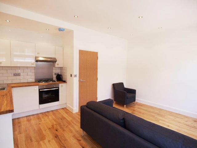 Hornsey Road, Islington, London N19, 2 bed flat to rent, £2,250 pcm | PrimeLocation