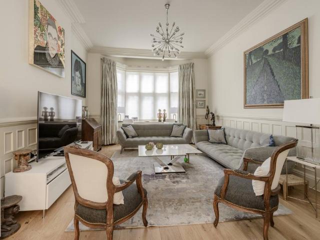 Hornton Street, Kensington, W8 4 bed flat to rent £6,717 pcm £1,550 pw