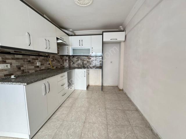 Horozköyde Merkezi Konumda 2+1 Açık Mutfak Daire
