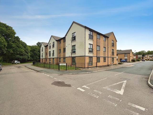 Horrell Court, Peterborough, PE3 2 bed apartment to rent £1,050 pcm £242 pw