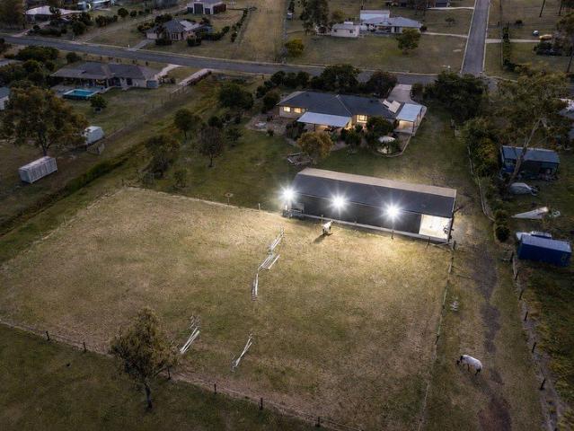 Horse Heaven with Hallmark Home on 13 Acres