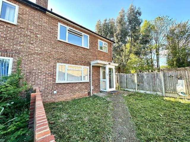Horsecroft Close, Orpington, Kent BR6, 3 bed semi detached house to rent, £2,200 pcm | PrimeLocation