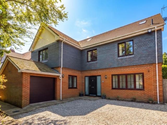 Horsell, Woking, Surrey GU21, 5 bed detached house to rent, £3,900 pcm | PrimeLocation