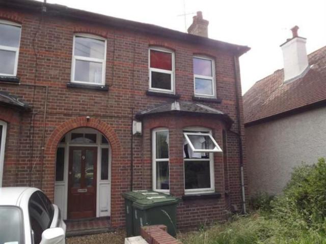 Horseshoe Lane, Watford WD25, 1 bed maisonette to rent, £1,300 pcm | PrimeLocation