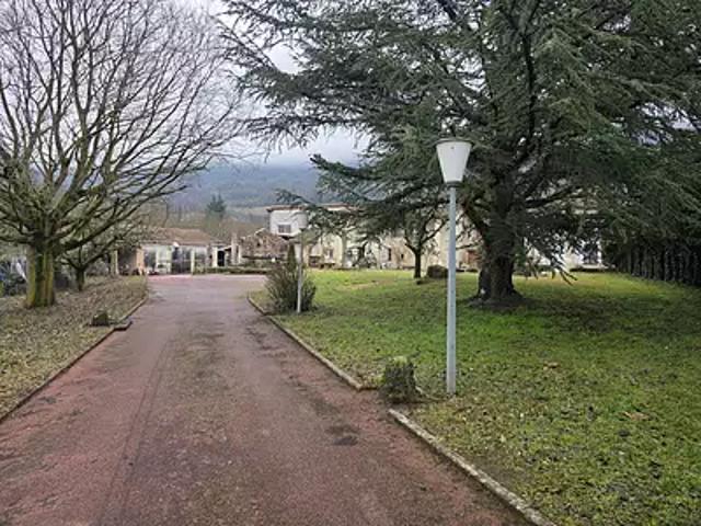 Hostun 26730 Achat / Vente maison 12 pièces t12 au dernier étage