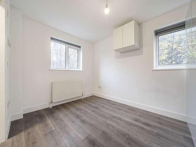 Hospital Way, Hither Green, SE13