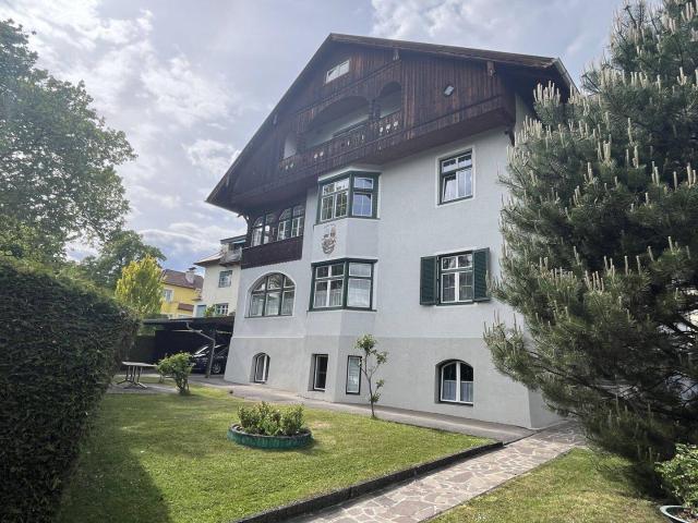 Höttinger Garten Oase: Exklusives Mehrfamilienhaus mit Privatgärten & Panoramablick