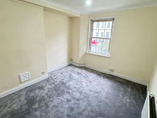 Hotwell Road, Bristol BS8, 3 bed flat to rent, £1,700 pcm | PrimeLocation
