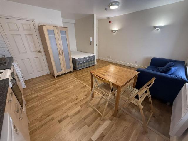 Hotwell Road, Bristol, BS8