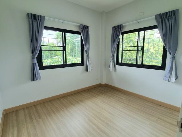 Hot deal ขายบ้านแปลงมุม ทำเลดีสันกำแพงสายเก่า เออบาน่า 6