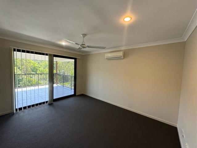 HOT NEW LISTING FOR RENT IN UPPER COOMERA  $1095 Per Week Available Around 7/9/2026