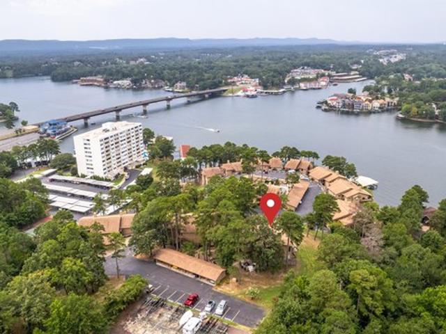 724 Weston Rd, Hot Springs, AR 71913