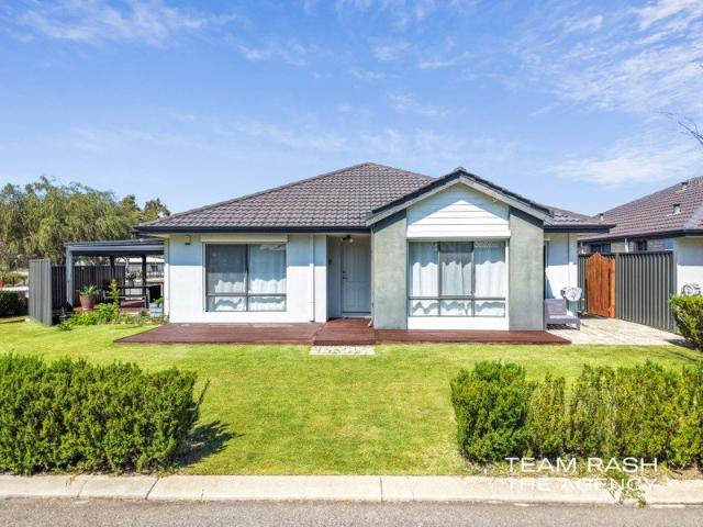 HOT PROPERTY & SUPERB LOCATION ALERT!