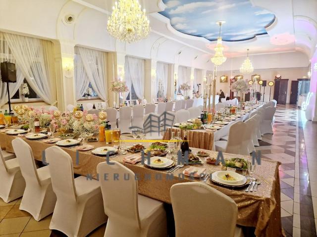 Hotel z restauracją 33 pokoje 200 osobowa sala