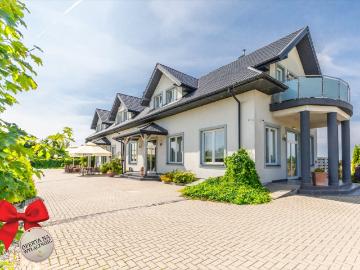 Hotel z restauracją i ogrodem, dochodowy, 634 m2