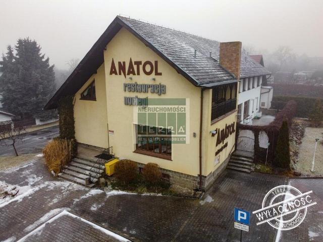 Hotel z restauracją i potencjałem na siedzibę firmy