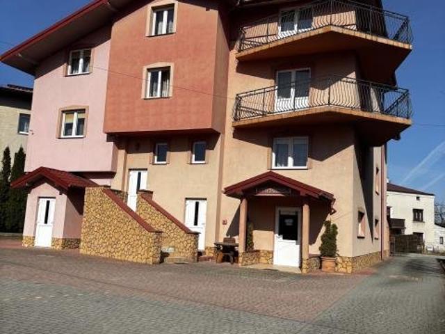 Hotel z 16 pok. i restauracją, gotowy do inwestycji