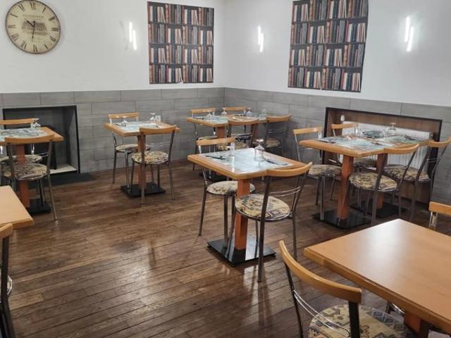 Hotel Bar Restaurant située au cur de la charmante et historique