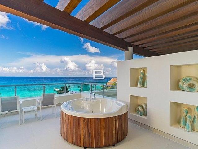Hotel en Venta de 152 Habitaciones en Cozumel