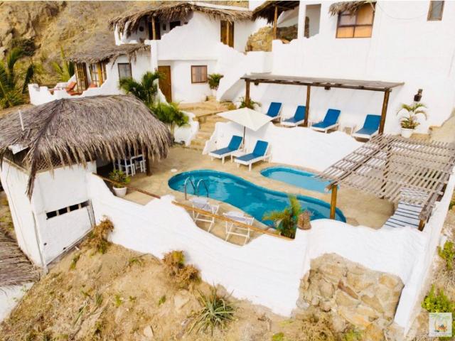 HOTEL EN VENTA EN BALNEARIO PUNTA SAL