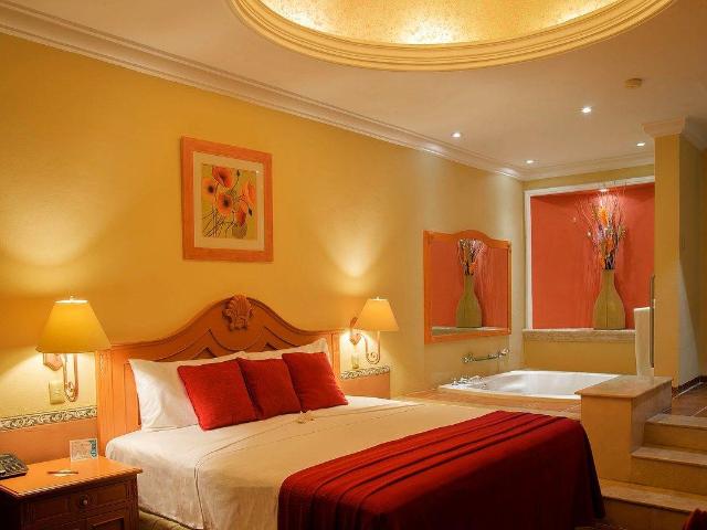 HOTEL EN VENTA EN M?RIDA, CENTRO HIST?RICO, 92 HABITACIONES, ACTIVO EN OPERACI?N
