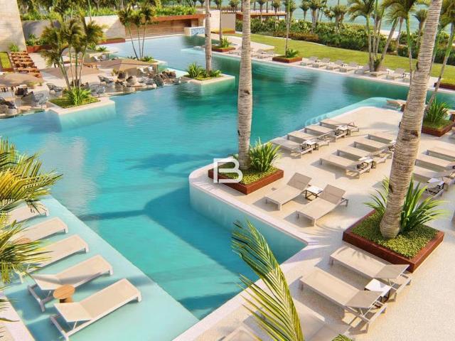 Hotel en Venta en Playa Mujeres Cancun de 602 Habitaciones