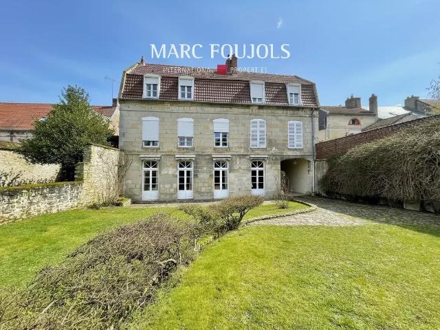 Hôtel particulier XVIII ème– Cœur de ville – Idéal projet de. 500m² Chantilly