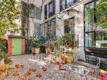 Hôtel particulier avec jardin voie privée 252m² Paris 16ème