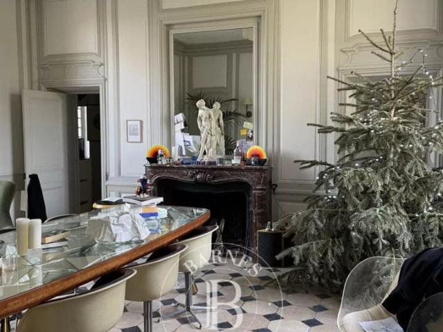 Hôtel particulier • Res de la Poste Res du Bois